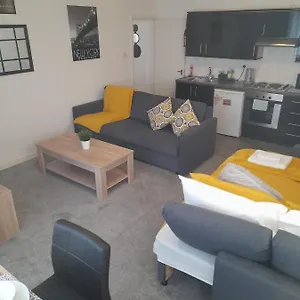 Apartment Flat 4 Corner House, Doncaster